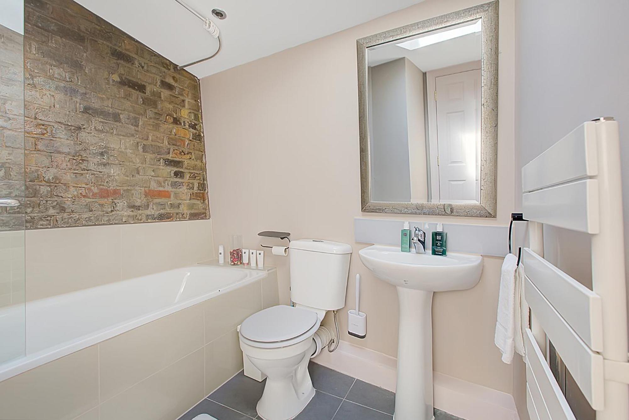 Old Street Iconic Warehouse Style 4 Bedroom 2 Bath House Prime Central London Location Buitenkant foto